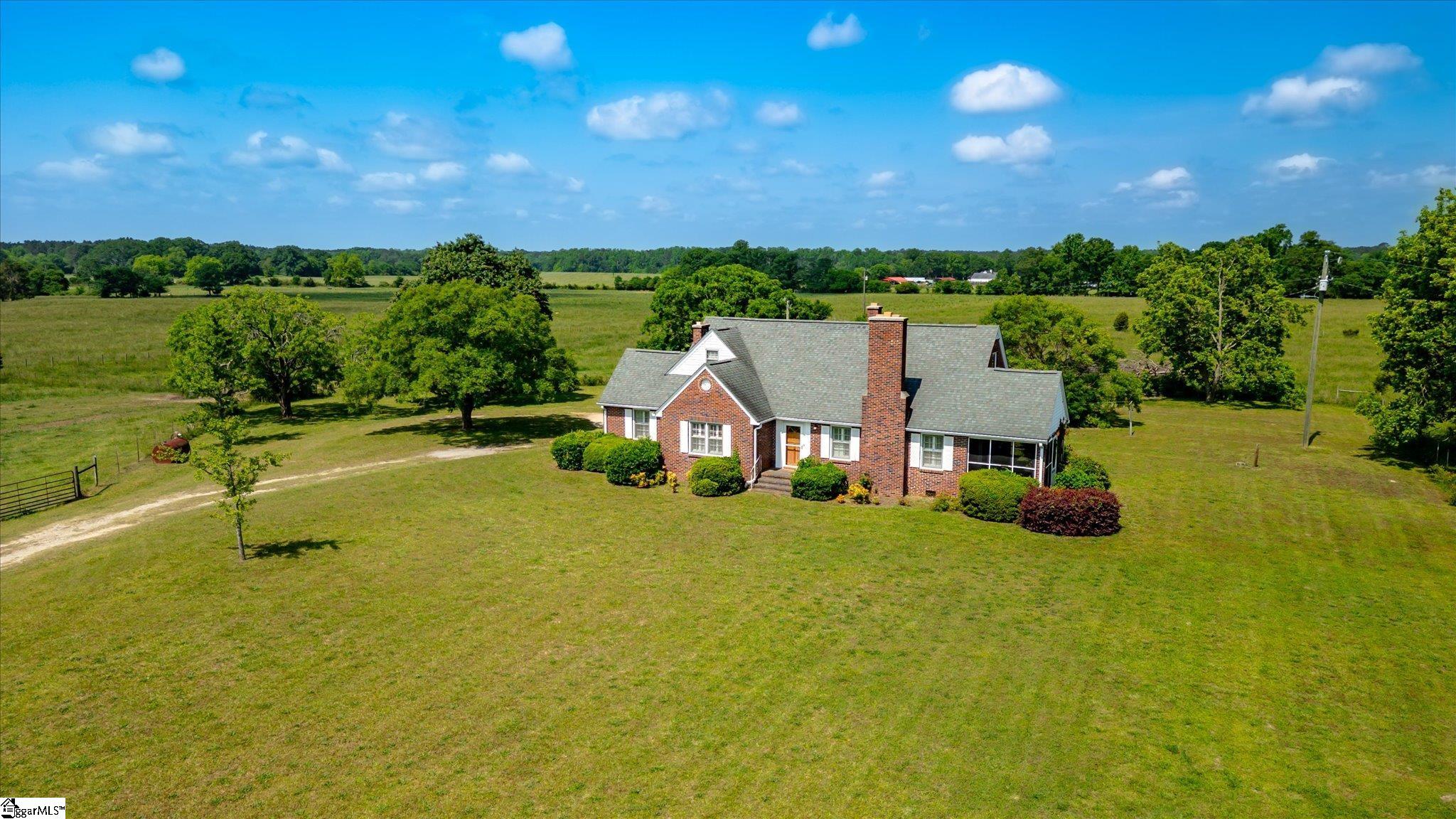 Clinton, South Carolina 29325, United States, 3 Bedrooms Bedrooms, ,2 BathroomsBathrooms,Residential,Pending,127902