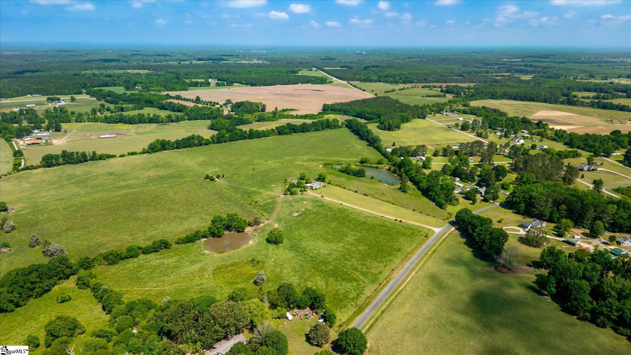 Clinton, South Carolina 29325, United States, 3 Bedrooms Bedrooms, ,2 BathroomsBathrooms,Residential,Pending,127902