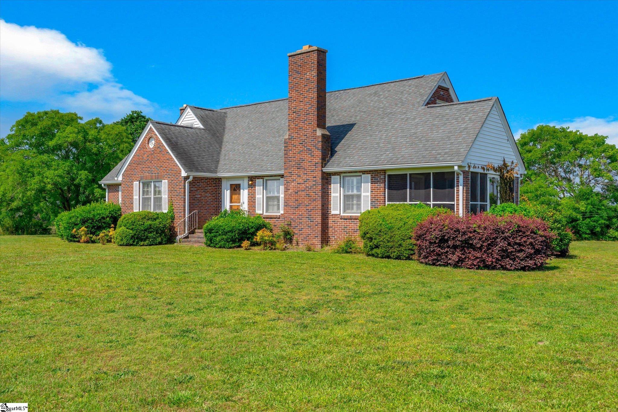 Clinton, South Carolina 29325, United States, 3 Bedrooms Bedrooms, ,2 BathroomsBathrooms,Residential,Pending,127902