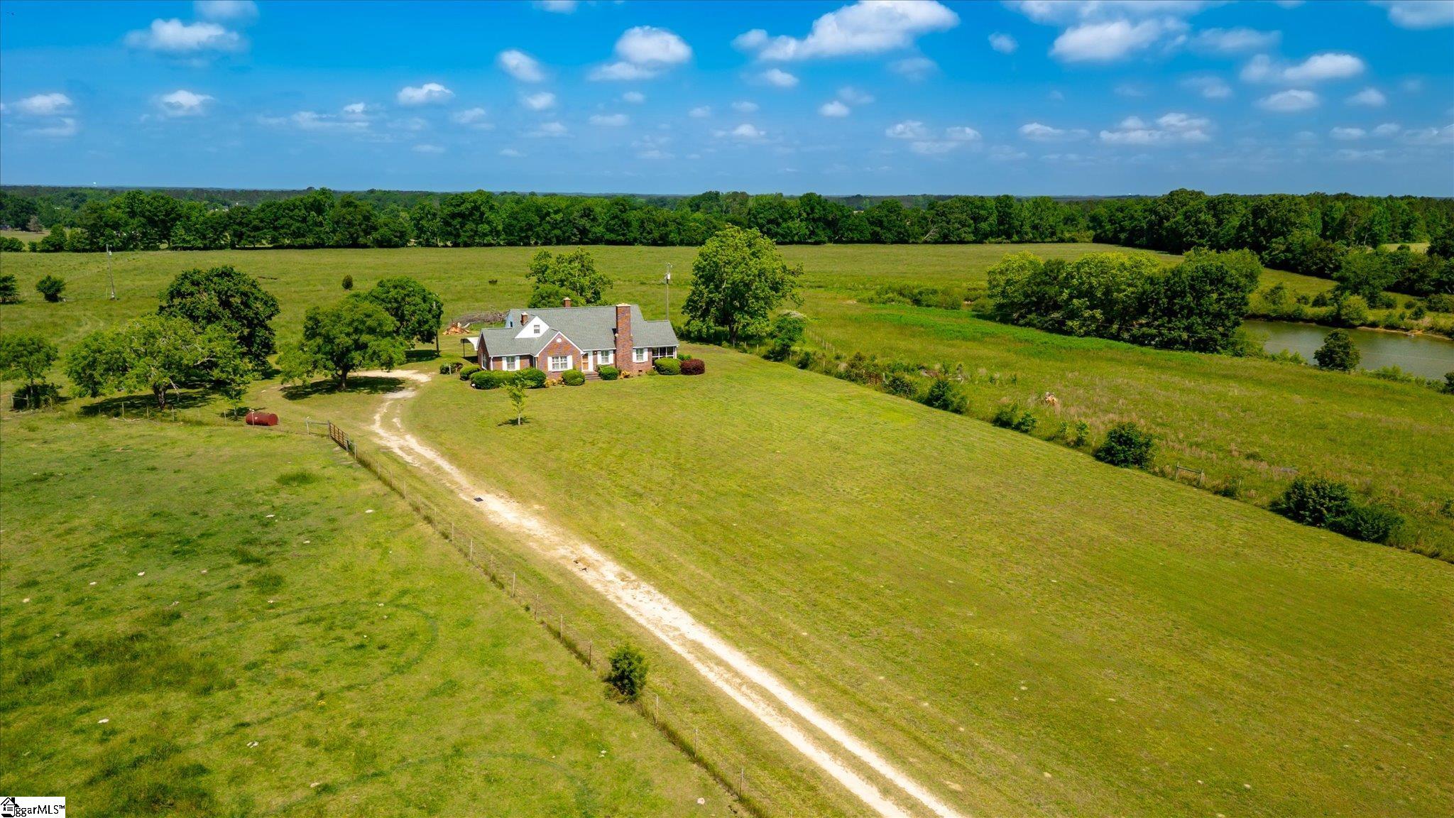 Clinton, South Carolina 29325, United States, 3 Bedrooms Bedrooms, ,2 BathroomsBathrooms,Residential,Pending,127902