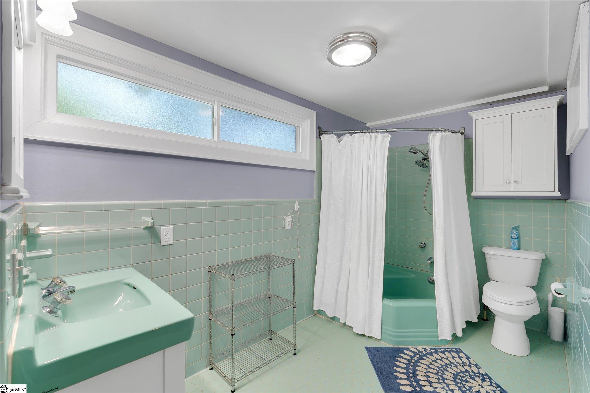 Clinton, South Carolina 29325, United States, 3 Bedrooms Bedrooms, ,3 BathroomsBathrooms,Residential,Active,148294