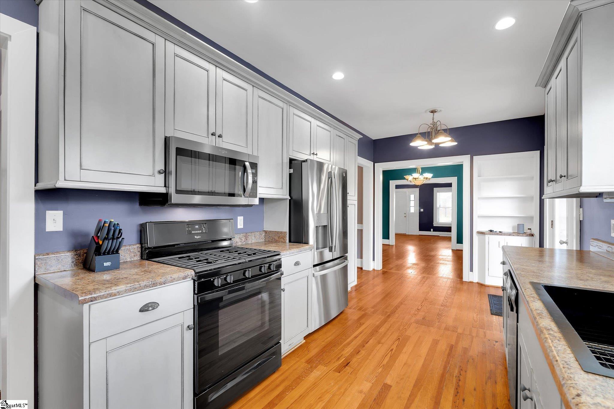 Clinton, South Carolina 29325, United States, 3 Bedrooms Bedrooms, ,3 BathroomsBathrooms,Residential,Active,148294