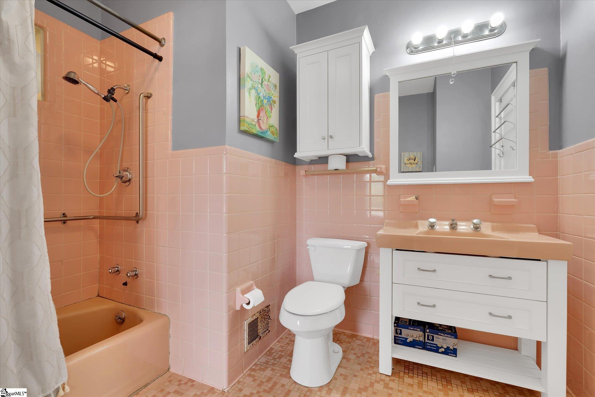 Clinton, South Carolina 29325, United States, 3 Bedrooms Bedrooms, ,3 BathroomsBathrooms,Residential,Active,148294