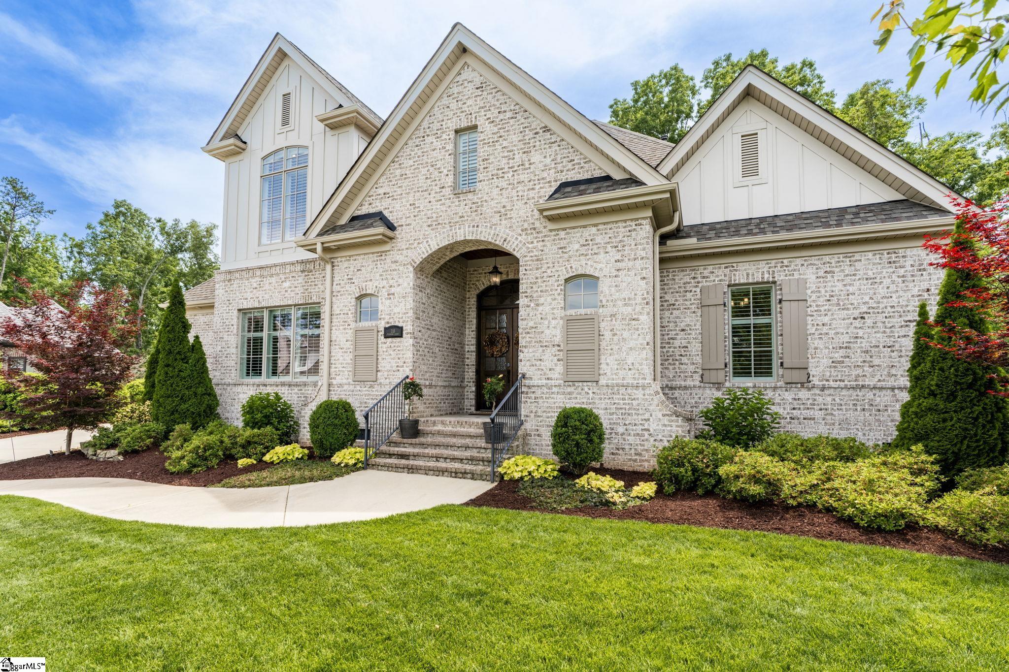 118 Fernbank Court