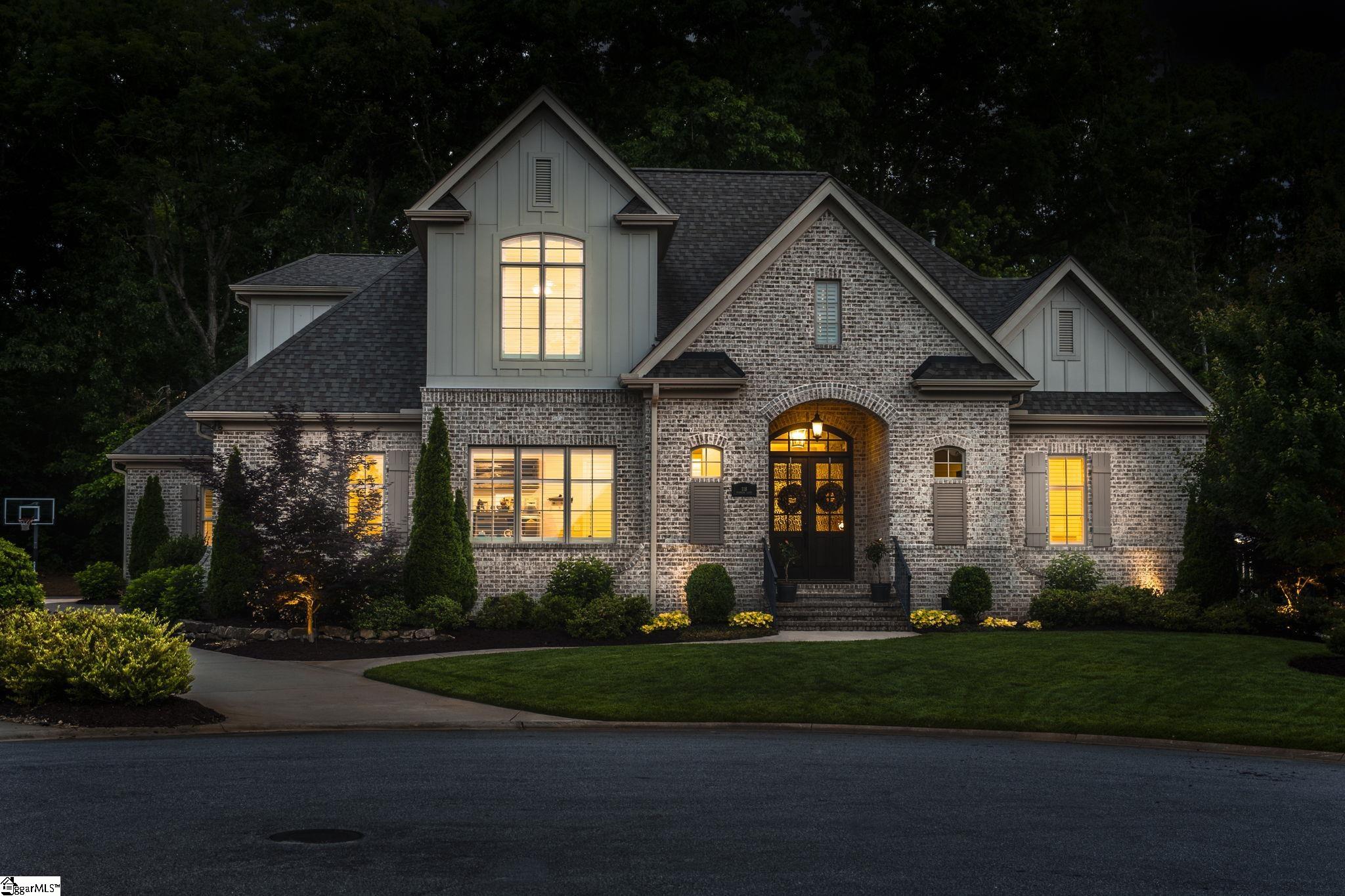 118 Fernbank Court