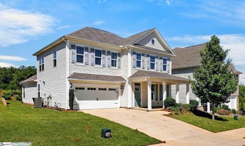 Photo of 109 Woodcross Drive, Simpsonville, SC 29681 (MLS # 1595797)