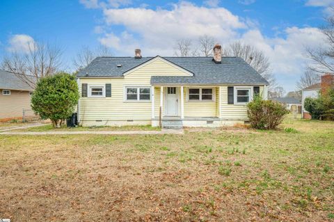 Photo of 220 Donnan Road, Greenville, SC 29687 (MLS # 1583554)
