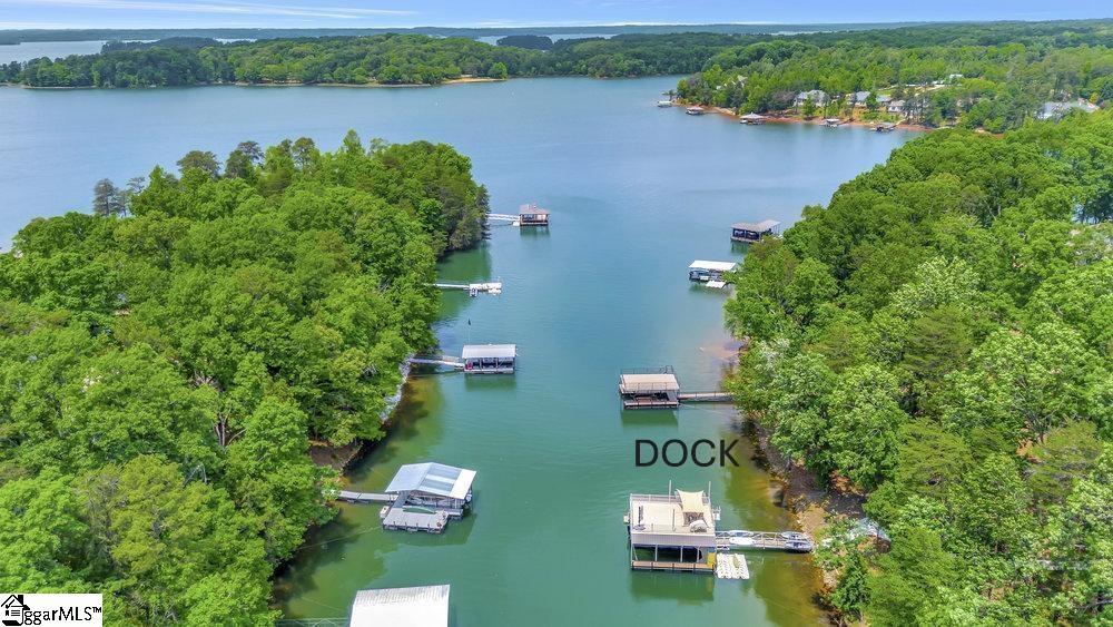401 Broadwater Circle