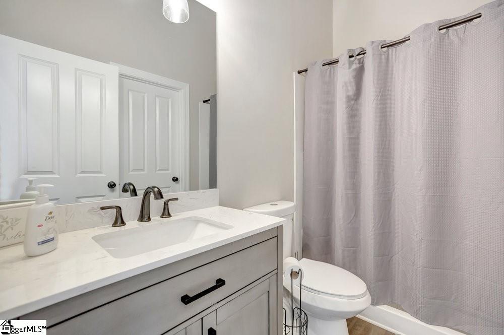 Anderson, South Carolina, 29626, United States, 7 Bedrooms Bedrooms, ,5 BathroomsBathrooms,Residential,Active,2041468