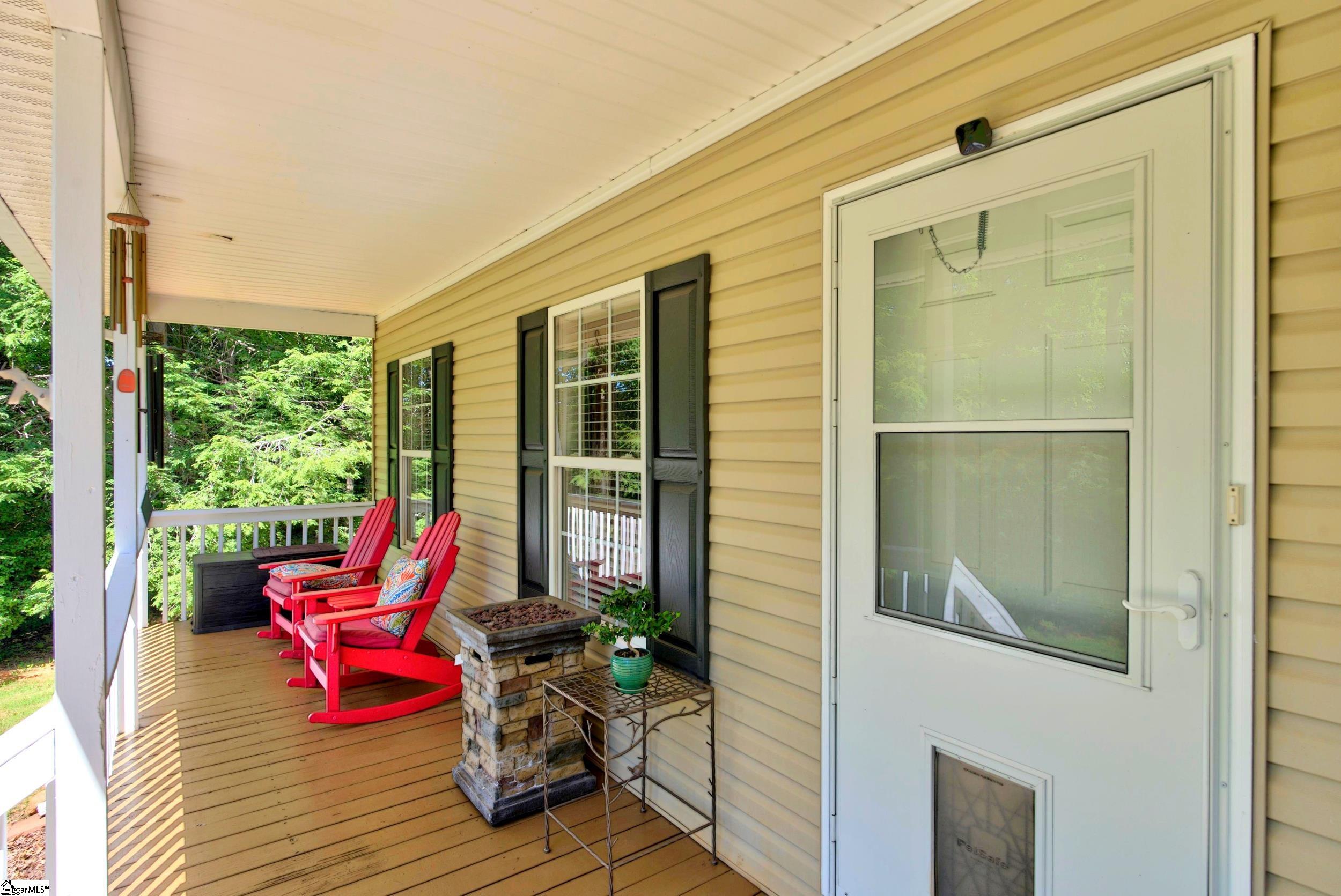 208 Valley Road
