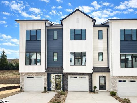 Photo of 12 Pikewood Lane, Greenville, SC 29607 (MLS # 1586807)