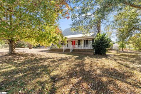 Photo of 1816 Bethel Road, Simpsonville, SC 29681 (MLS # 1573210) Photo of 1816 Bethel Road, Simpsonville, SC 29681 (MLS # 1573210)