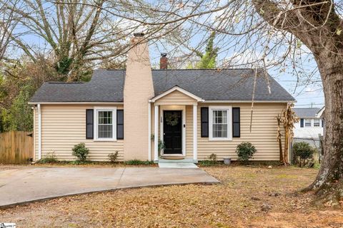 Photo of 120 E Wilburn Avenue, Greenville, SC 29611 (MLS # 1578628)