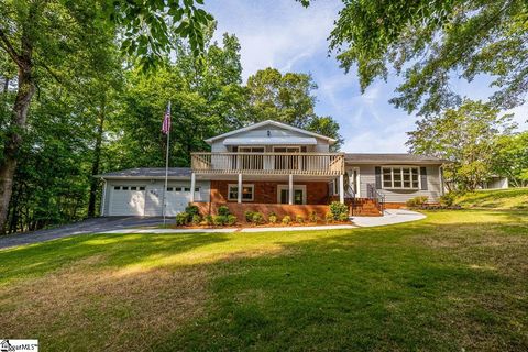 Photo of 650 Independence Drive, Roebuck, SC 29376 (MLS # 1592747)
