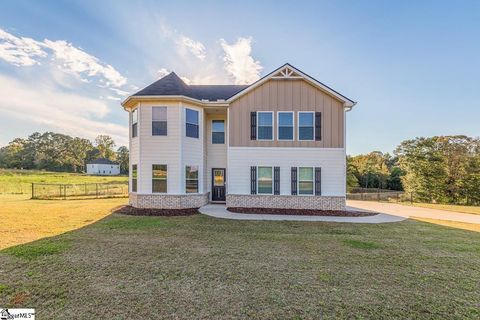 Photo of 1237 Twin Bridges Road, Gaffney, SC 29341 (MLS # 1572402)