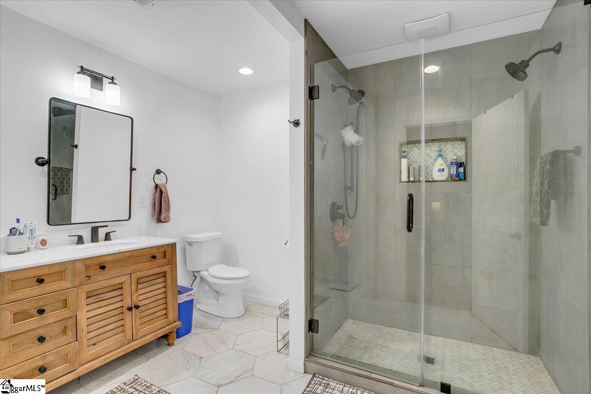 Taylors, South Carolina 29687, United States, 3 Bedrooms Bedrooms, ,3 BathroomsBathrooms,Residential,Active,233899