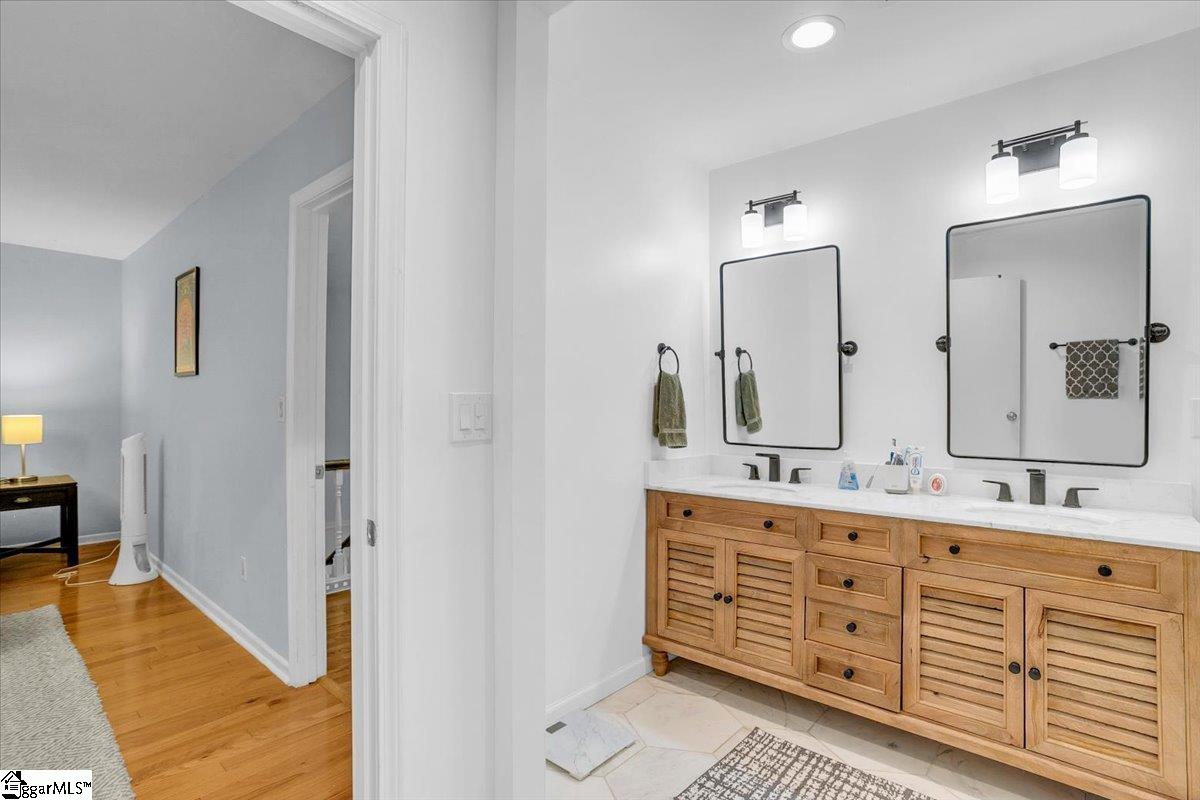 Taylors, South Carolina 29687, United States, 3 Bedrooms Bedrooms, ,3 BathroomsBathrooms,Residential,Active,233899