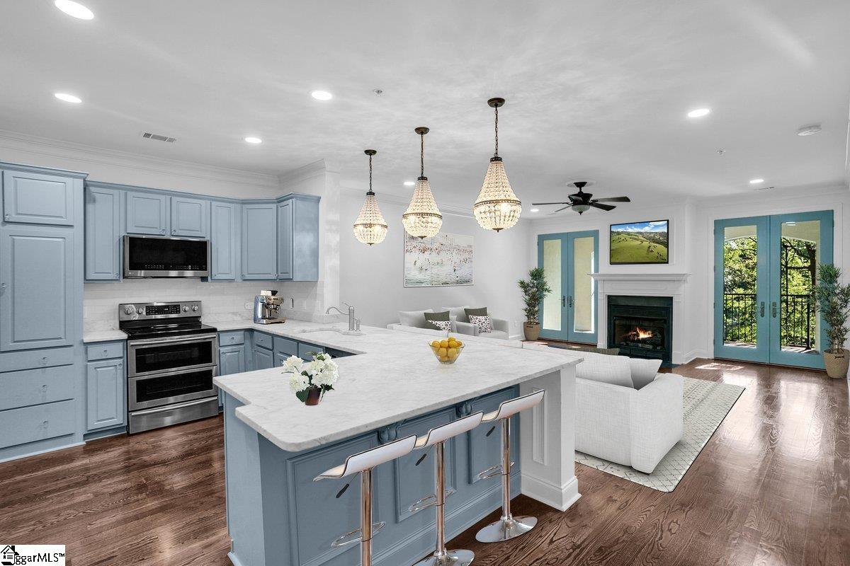 Greenville, South Carolina 29601, United States, 2 Bedrooms Bedrooms, ,3 BathroomsBathrooms,Residential,Active,171502