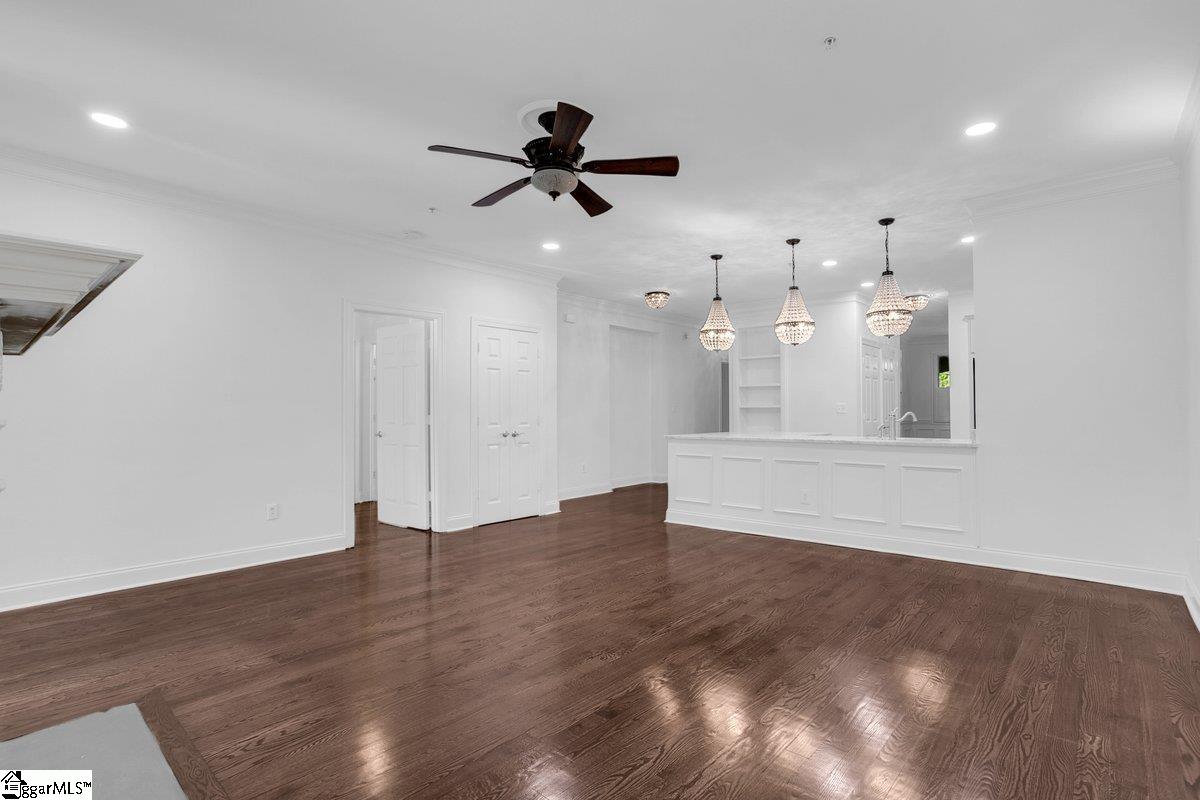 Greenville, South Carolina 29601, United States, 2 Bedrooms Bedrooms, ,3 BathroomsBathrooms,Residential,Active,171502