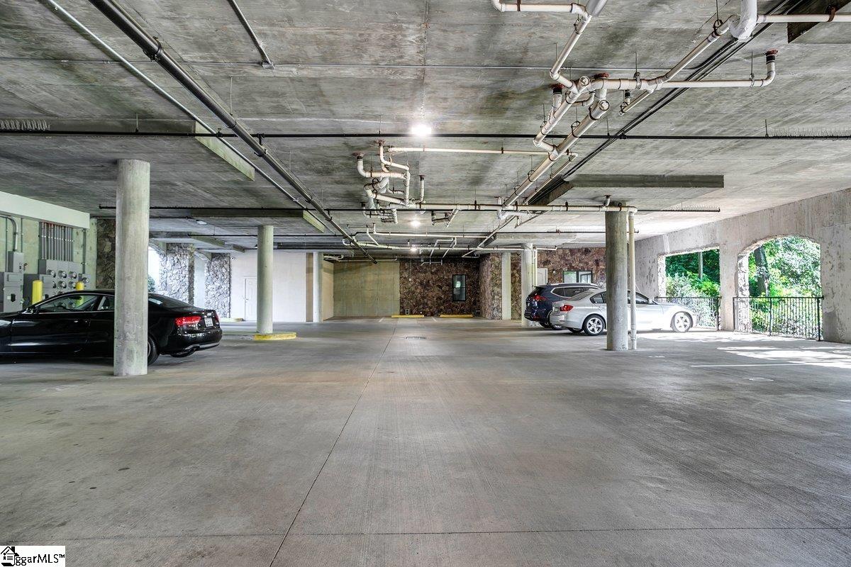 Greenville, South Carolina 29601, United States, 2 Bedrooms Bedrooms, ,3 BathroomsBathrooms,Residential,Active,171502