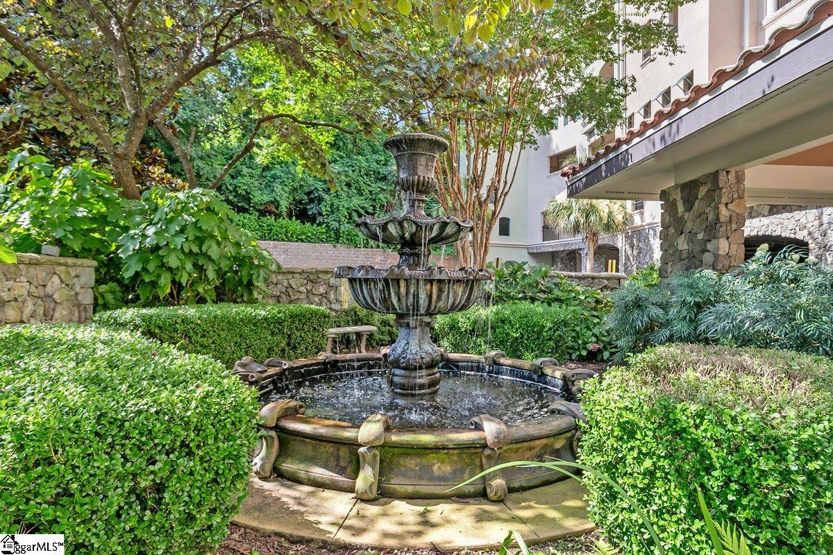 Greenville, South Carolina 29601, United States, 2 Bedrooms Bedrooms, ,3 BathroomsBathrooms,Residential,Active,171502