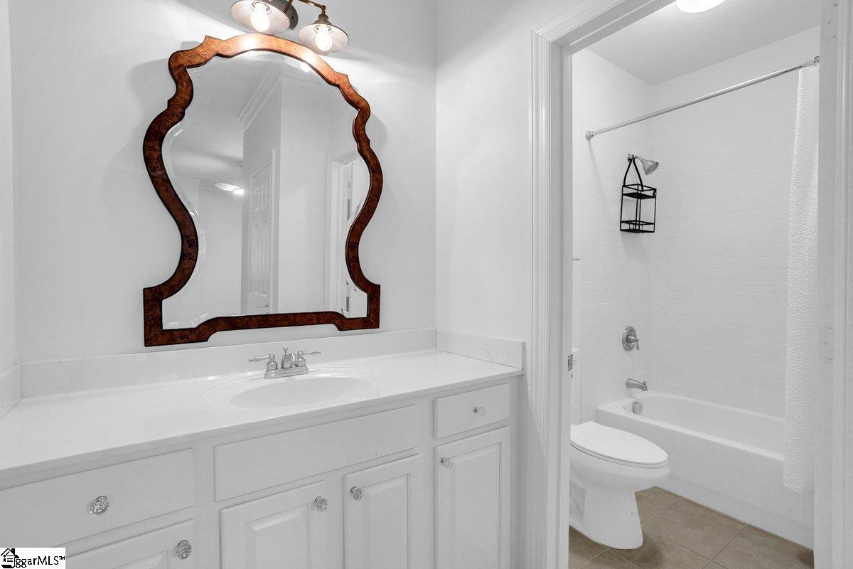 Greenville, South Carolina 29601, United States, 2 Bedrooms Bedrooms, ,3 BathroomsBathrooms,Residential,Active,171502