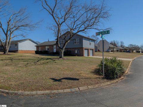 Photo of 207 Old Salem Road, Moore, SC 29369 (MLS # 1582445)