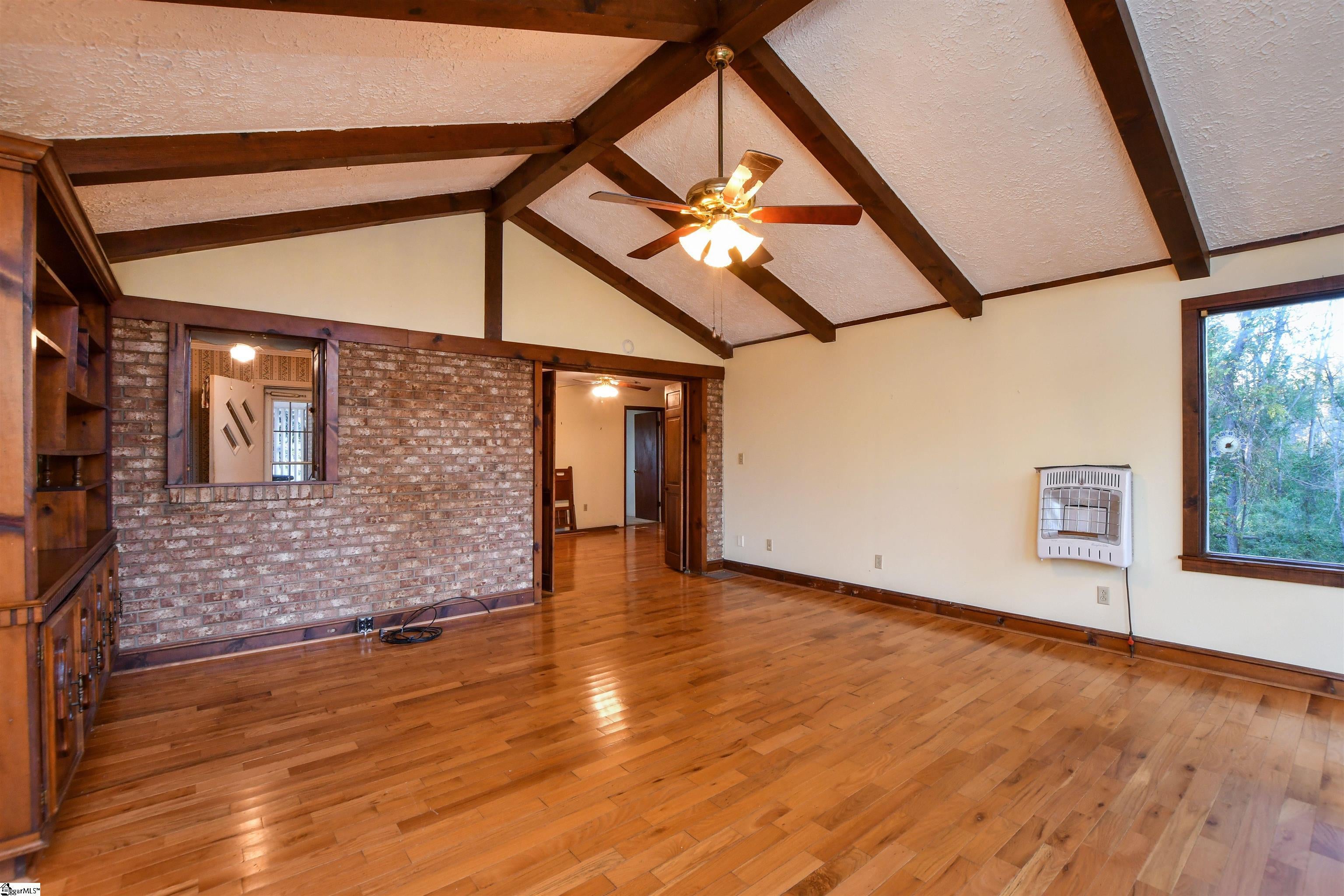 Real Estate Search 2 317 Richmond Drive