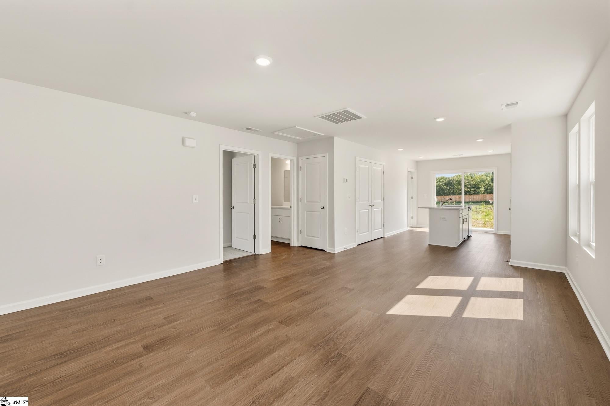 Real Estate Search 2 158 Cloverfield Lane