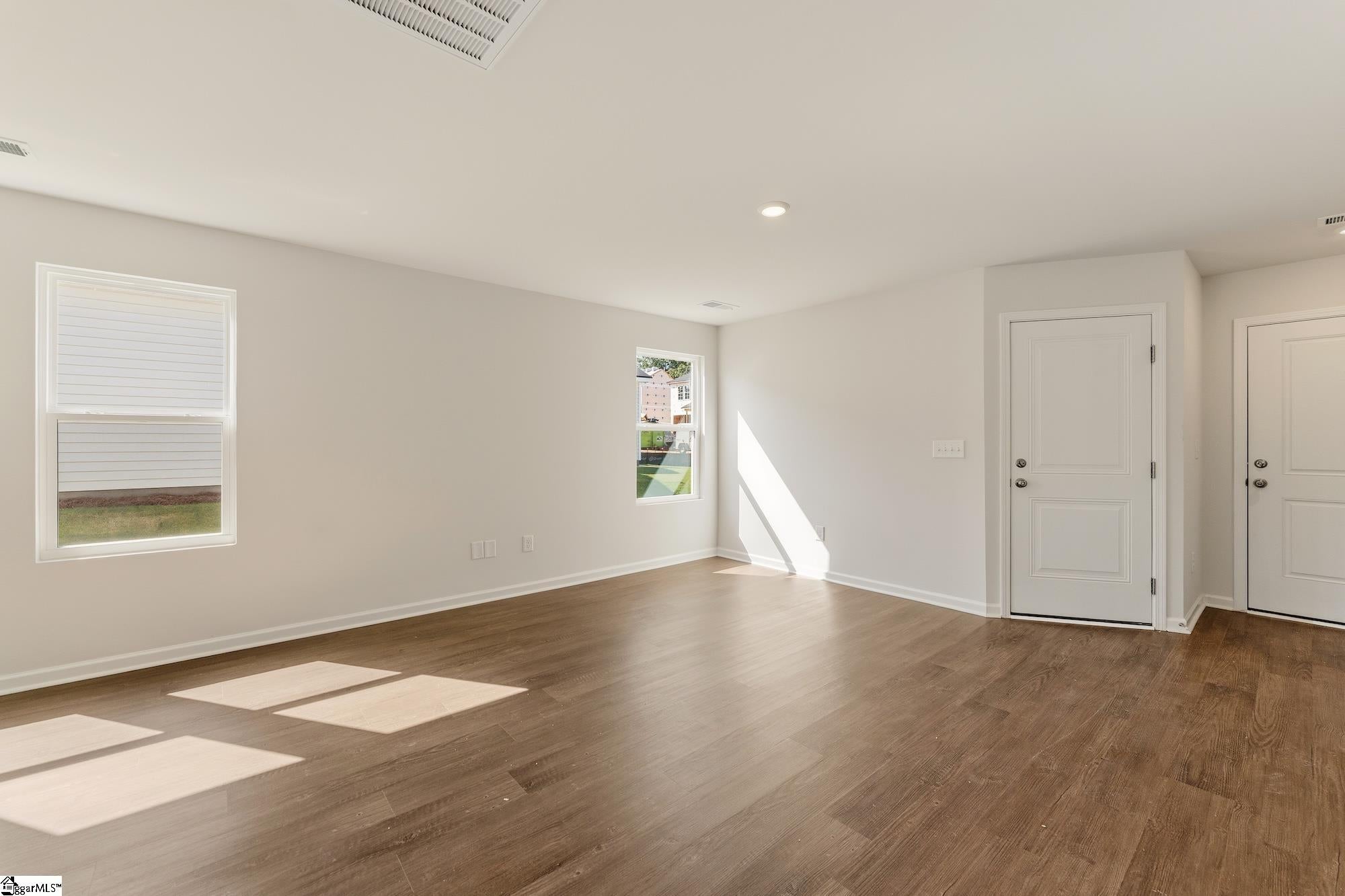 Real Estate Search 3 158 Cloverfield Lane