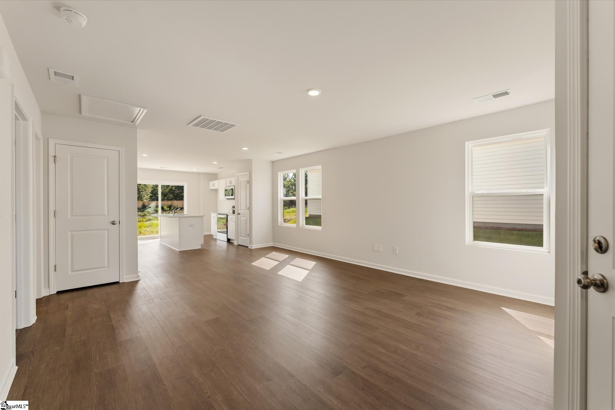 Real Estate Search 1 158 Cloverfield Lane
