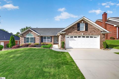 Photo of 11 Cedarcrest Court, Simpsonville, SC 29680 (MLS # 1590656)