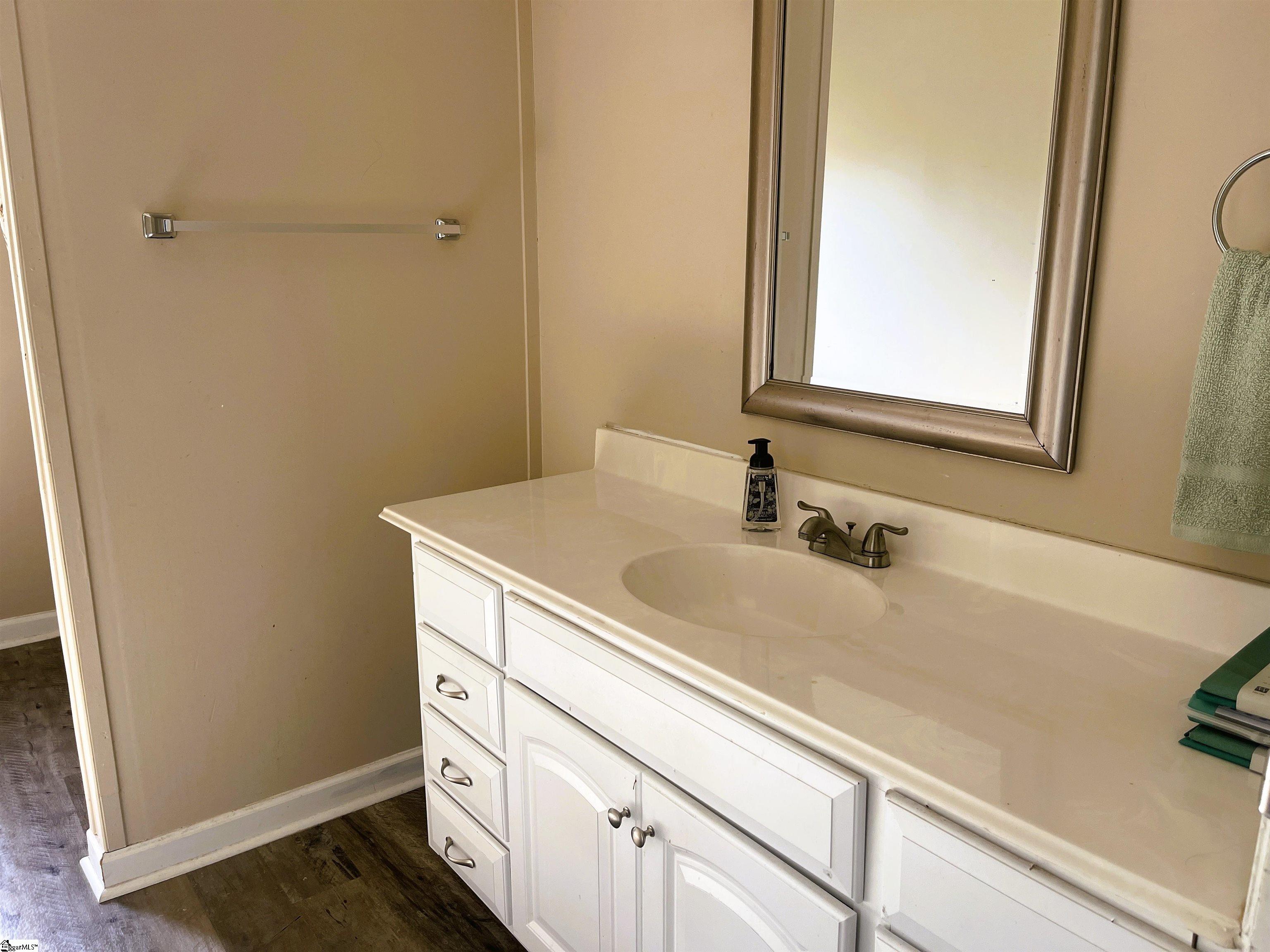 Williamston, South Carolina 29697, United States, 4 Bedrooms Bedrooms, ,3 BathroomsBathrooms,Residential,Active,187894