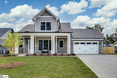 Photo of 204 Forest Park Drive, Simpsonville, SC 29681 (MLS # 1602167)