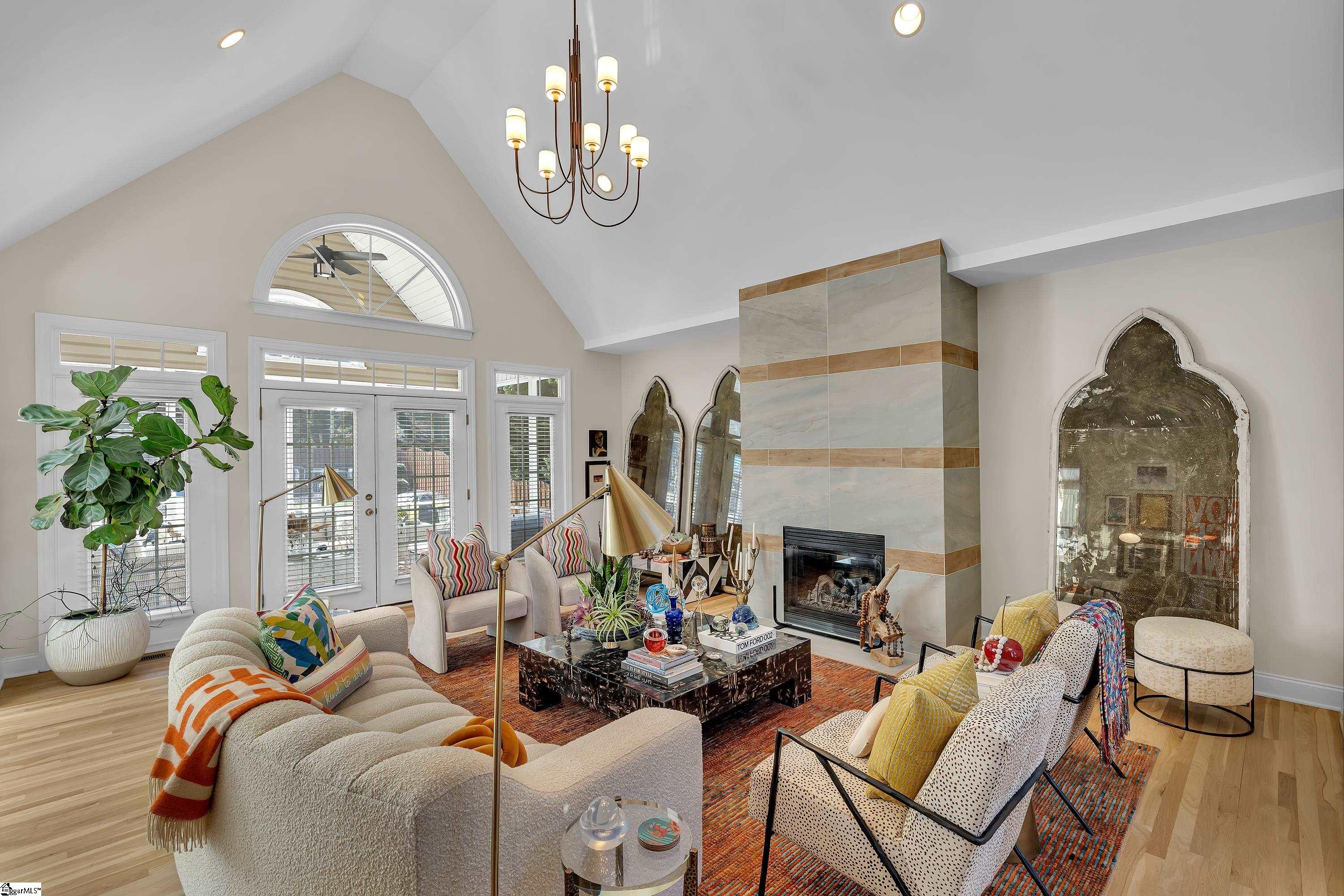 735 Brookdale Drive