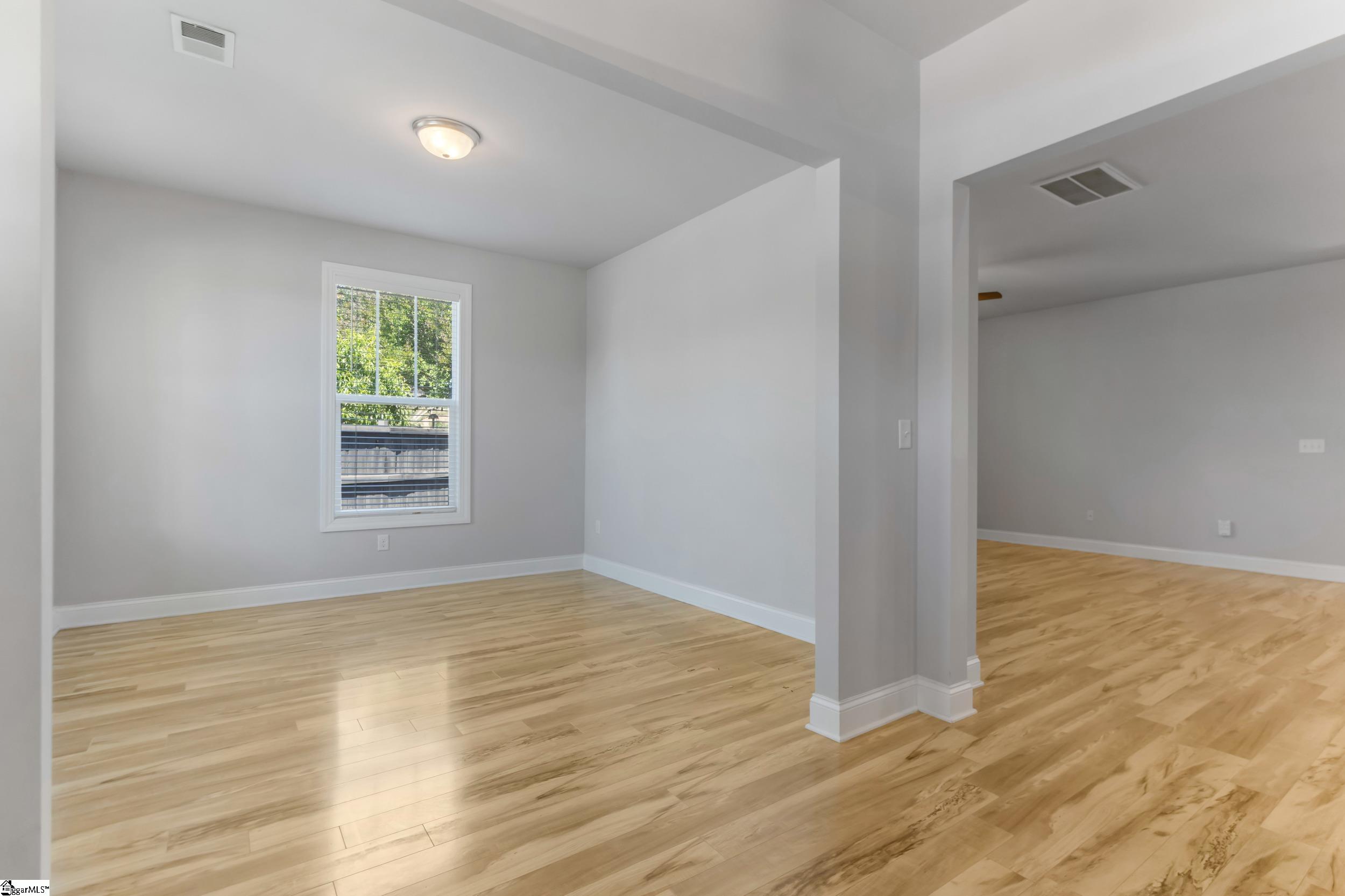 201 Wicker Park Avenue, Greer, SC Home for Sale 4 201 Wicker Park Avenue