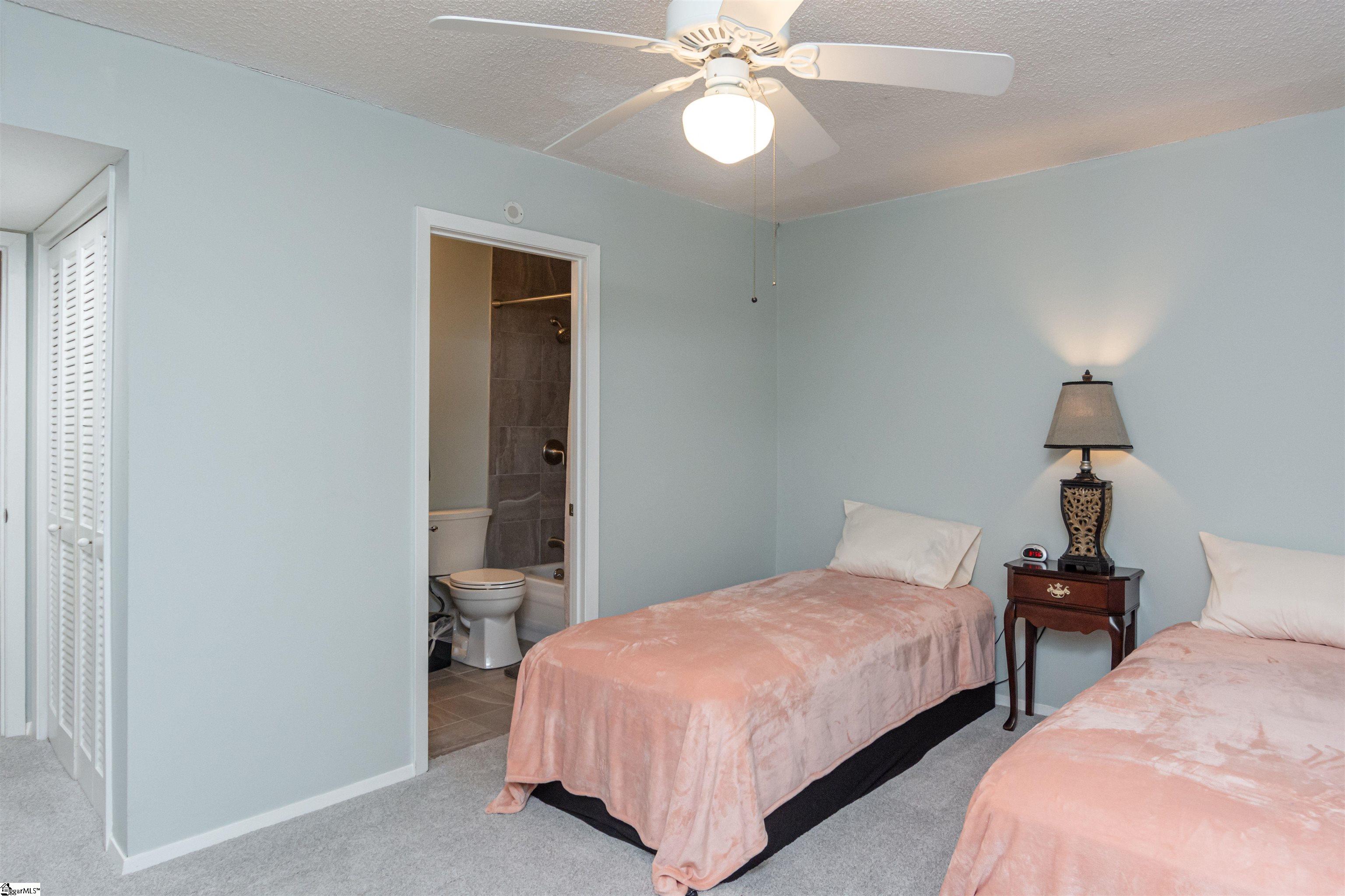 Greenville, South Carolina 29615, United States, 2 Bedrooms Bedrooms, ,3 BathroomsBathrooms,Residential,Active,205739