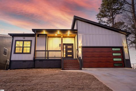 Photo of 303 Jacquline Lane, Greenville, SC 29607 (MLS # 1580022)