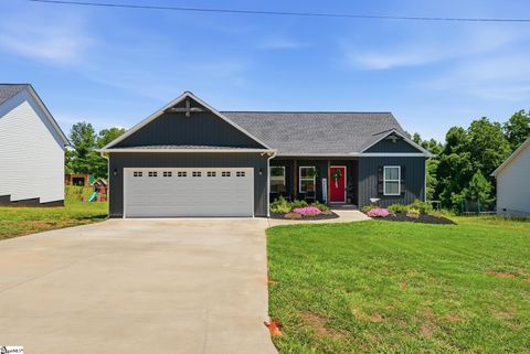 Photo of 1021 Mason Road, Chesnee, SC 29323 (MLS # 1595368)