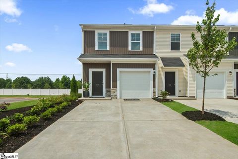 Photo of 173 Randwick Lane, Greer, SC 29651 (MLS # 1587029)