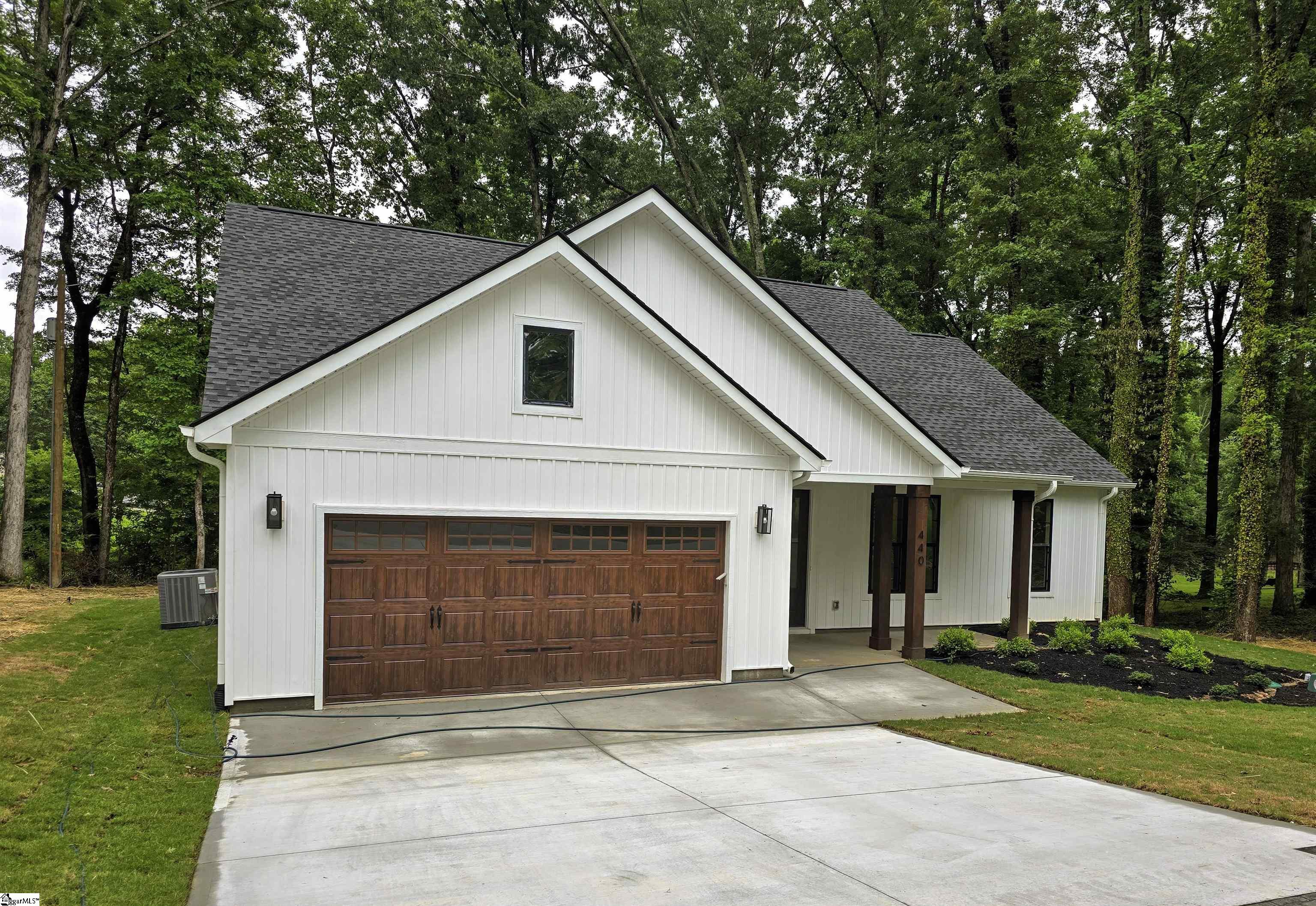 440 Hillandale Road