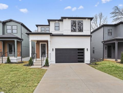 Photo of 112B Chestnut Street, Greenville, SC 29605 (MLS # 1578551)