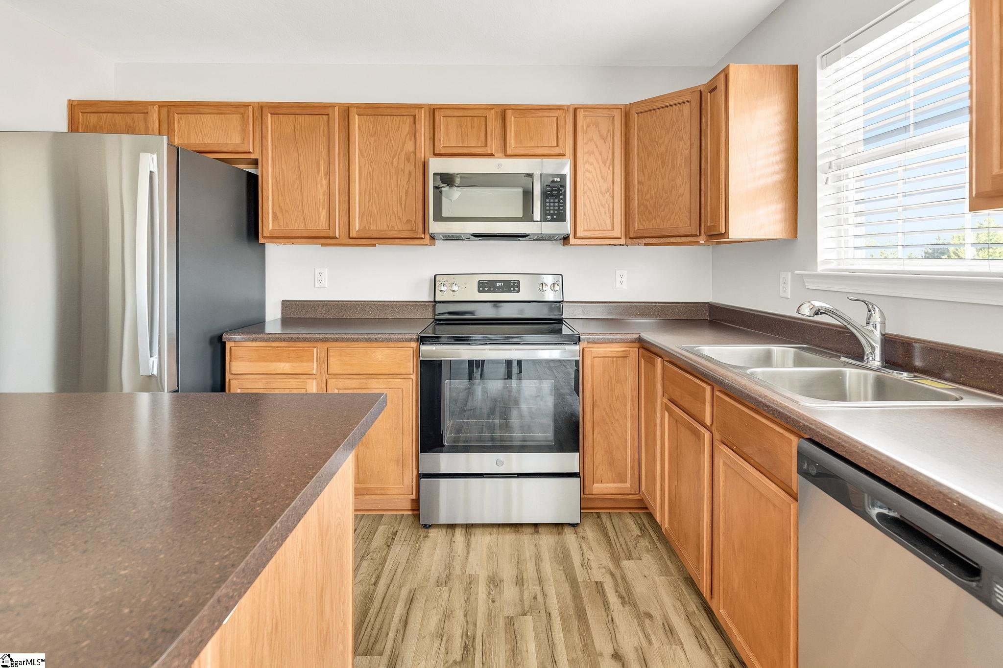 Anderson, South Carolina 29621, United States, 3 Bedrooms Bedrooms, ,2 BathroomsBathrooms,Residential,Pending,179764