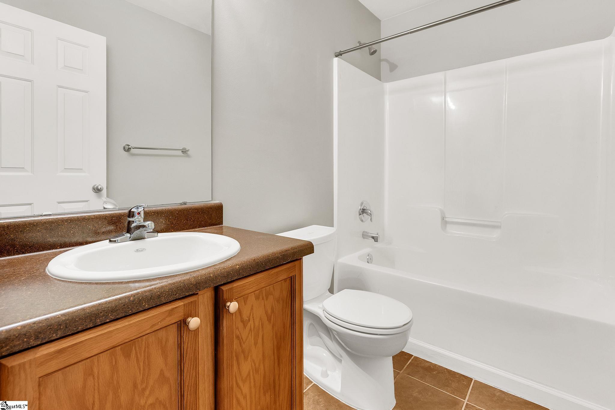 Anderson, South Carolina 29621, United States, 3 Bedrooms Bedrooms, ,2 BathroomsBathrooms,Residential,Pending,179764