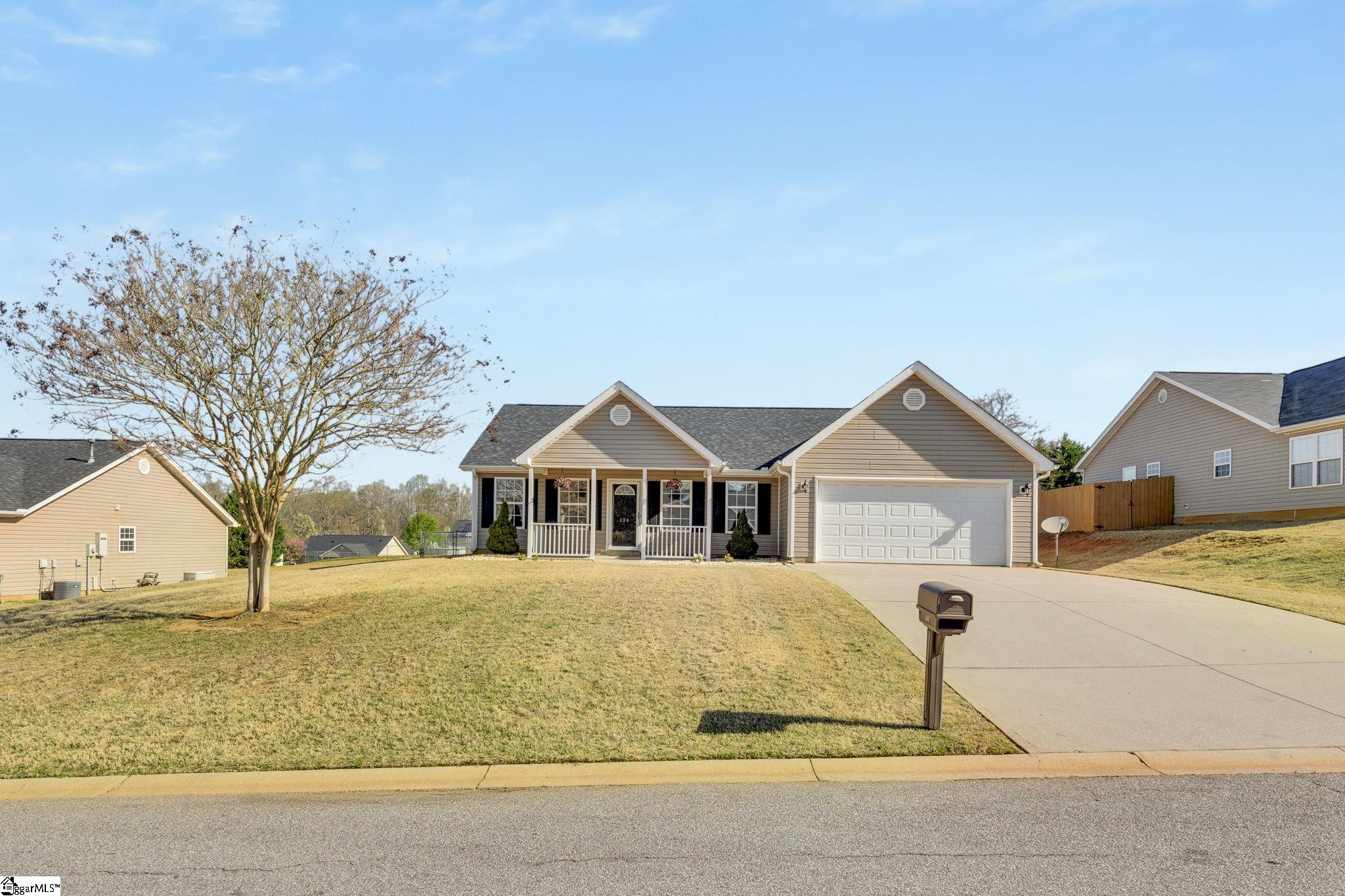 Anderson, South Carolina 29621, United States, 3 Bedrooms Bedrooms, ,2 BathroomsBathrooms,Residential,Pending,179764