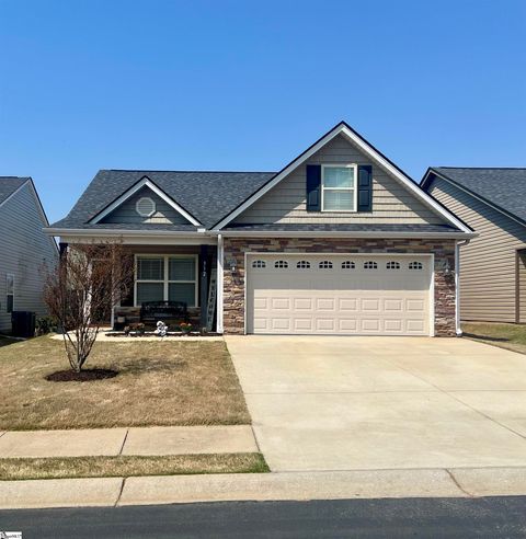 Photo of 332 Evenfall Drive, Boiling Springs, SC 29316 (MLS # 1586271)