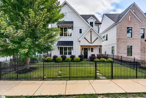 Photo of 14 Perry Avenue, Greenville, SC 29601 (MLS # 1602936)