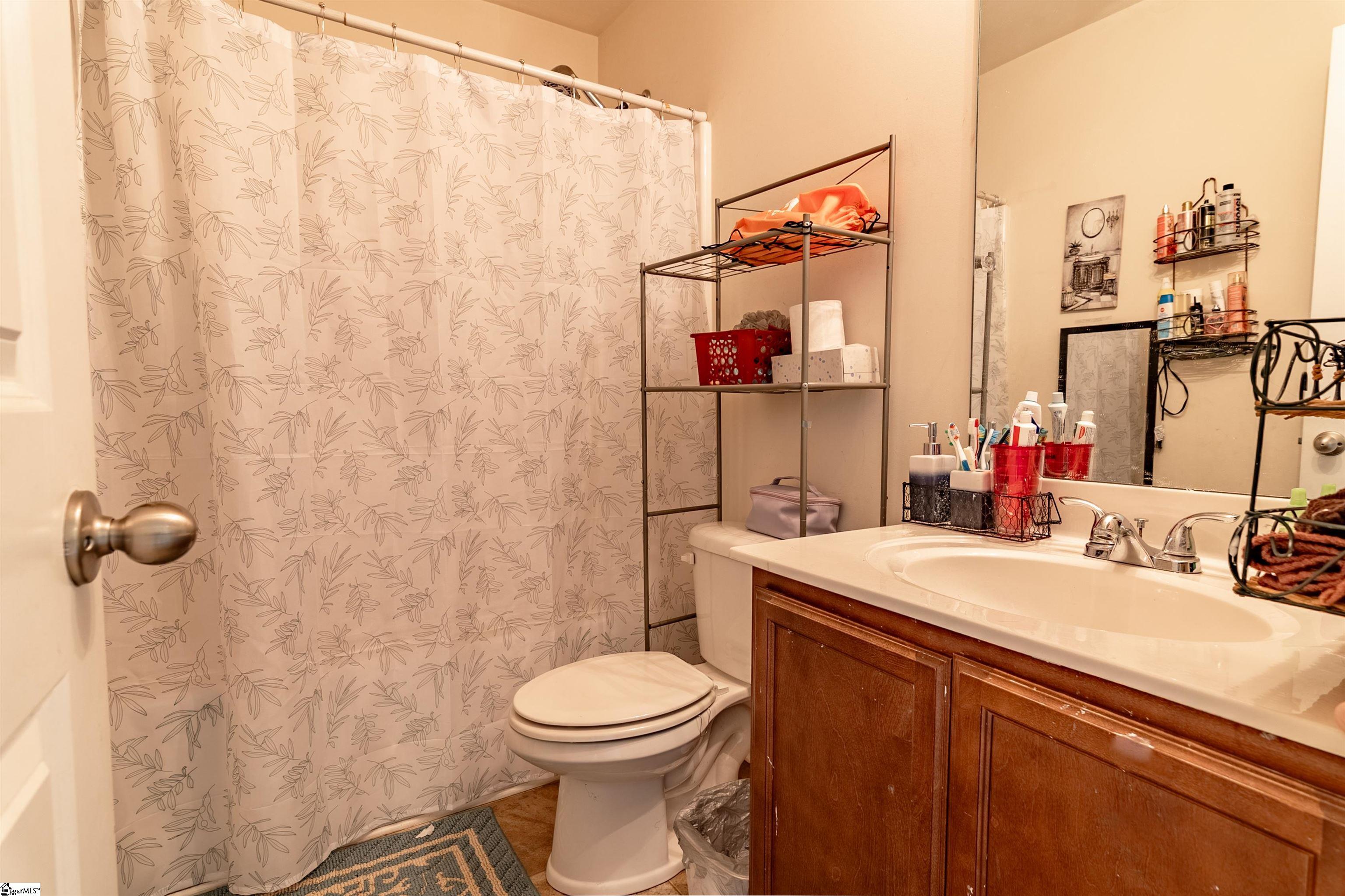 Anderson, South Carolina 29624, United States, 3 Bedrooms Bedrooms, ,3 BathroomsBathrooms,Residential,Active,246966