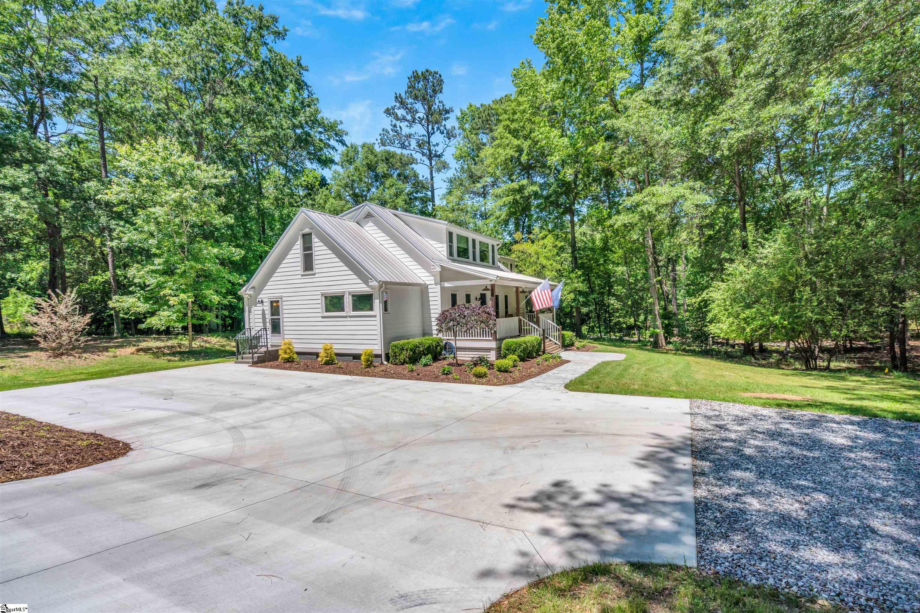 401 Tracy Trail