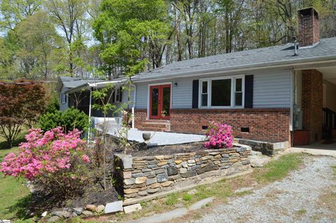 Photo of 191 Flat Rock Hill Road, Tryon, NC 28782 (MLS # 1589646)